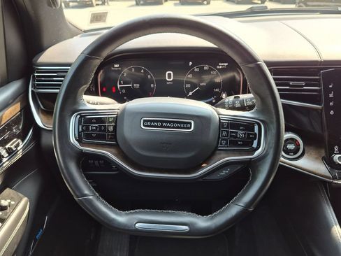 Used 2022 Jeep Grand Wagoneer Series I AWD/4WD image 17