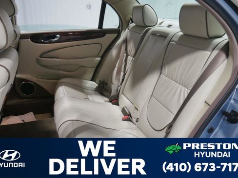Used 2005 Jaguar XJ Vanden Plas image 11