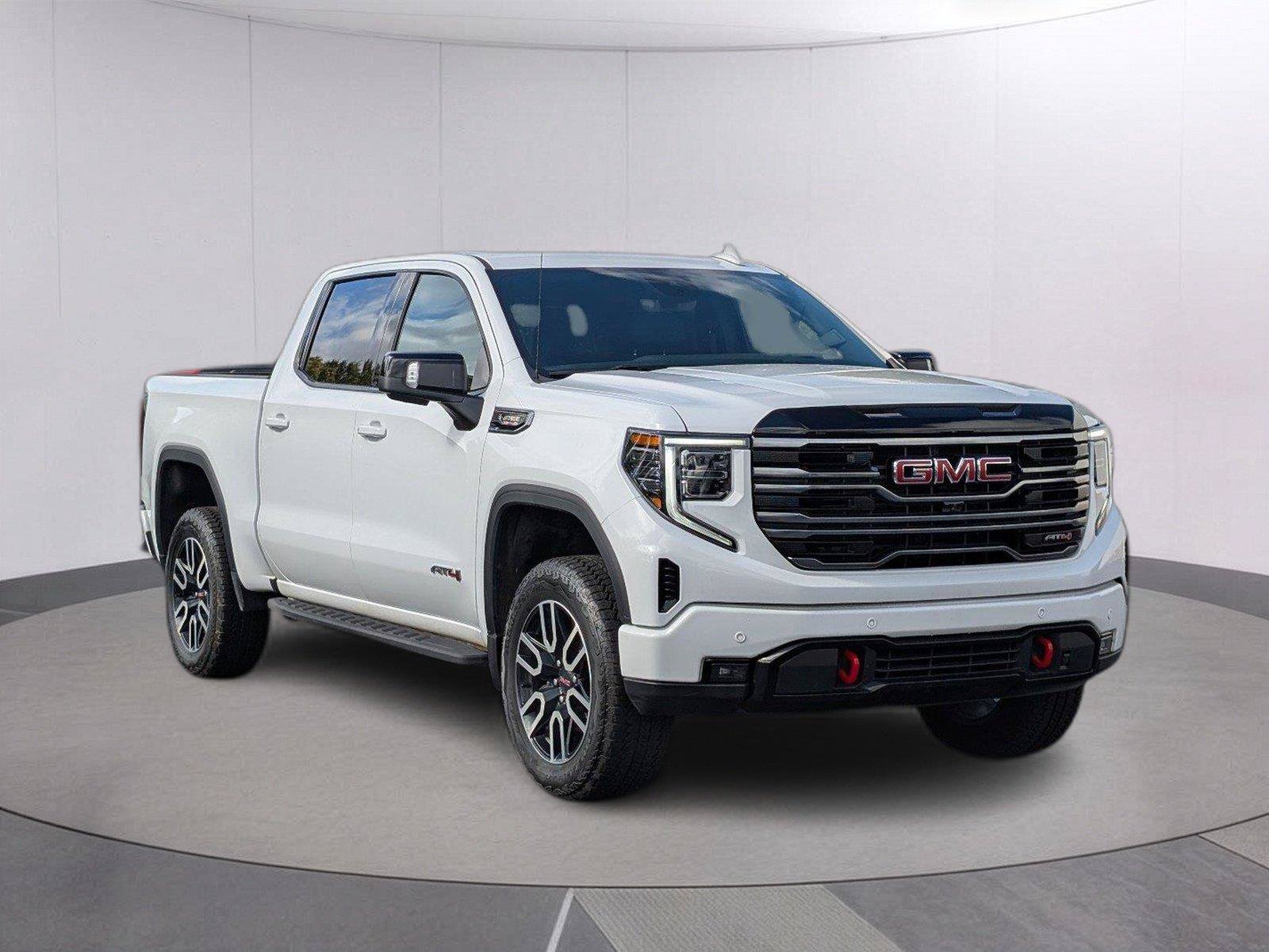 Used 2025 GMC Sierra 1500 AT4 w/ AT4 Premium Package AWD/4WD image 9