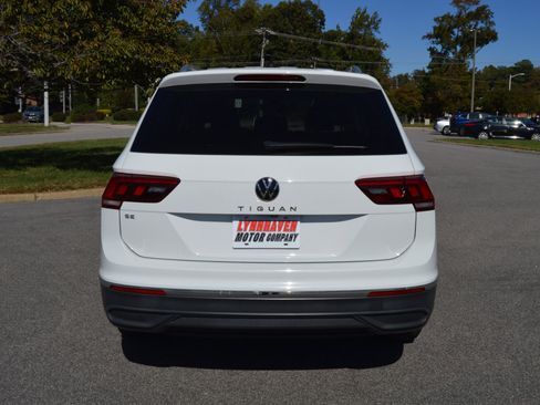 Used 2022 Volkswagen Tiguan SE image 16