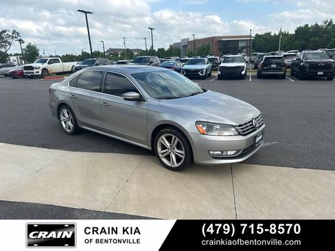 Used 2014 Volkswagen Passat TDI SEL Premium FWD image 13