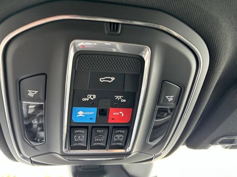 New 2026 Jeep Grand Cherokee L Limited AWD/4WD image 28