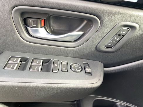 New 2025 Honda Pilot Touring image 31