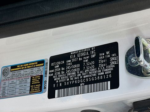 Used 2025 Kia Telluride S AWD/4WD image 12