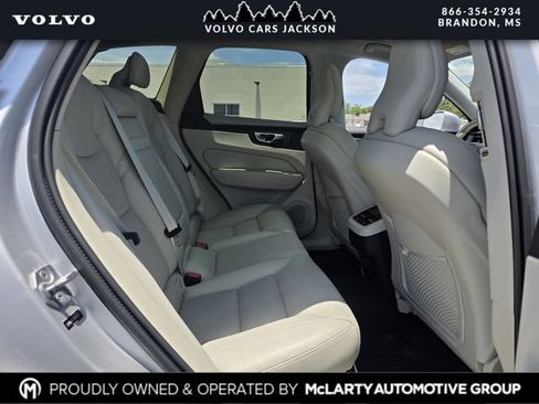 Used 2019 Volvo XC60 T5 Inscription w/ Protection Package AWD/4WD image 30