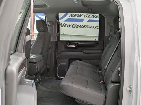 Used 2024 GMC Sierra 3500 SLE w/ SLE Value Package image 12