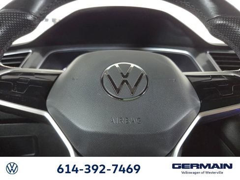 Used 2022 Volkswagen Tiguan SEL R-Line AWD/4WD image 17