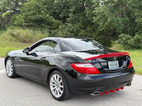 Used 2016 Mercedes-Benz SLK 300 w/ Premium 2 Package image 3