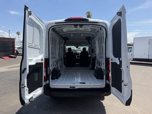 Used 2025 Ford Transit 250 148 Medium Roof Extended AWD image 8