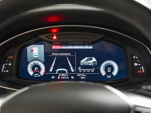 Used 2023 Audi A6 Premium Plus w/ Premium Plus Package image 16