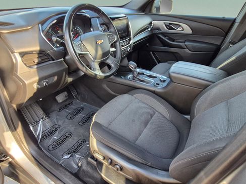 Used 2023 Chevrolet Traverse LT FWD image 21