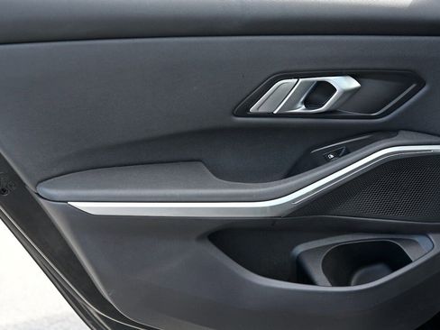 Used 2020 BMW 330i xDrive Sedan w/ M Sport Package image 11