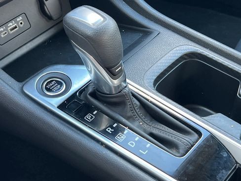 Used 2022 Nissan Sentra SV image 22