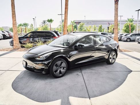 Used 2023 Tesla Model 3 Standard Range RWD image 5