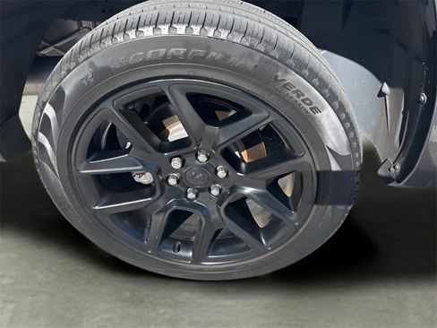 Used 2022 RAM 1500 Laramie image 9