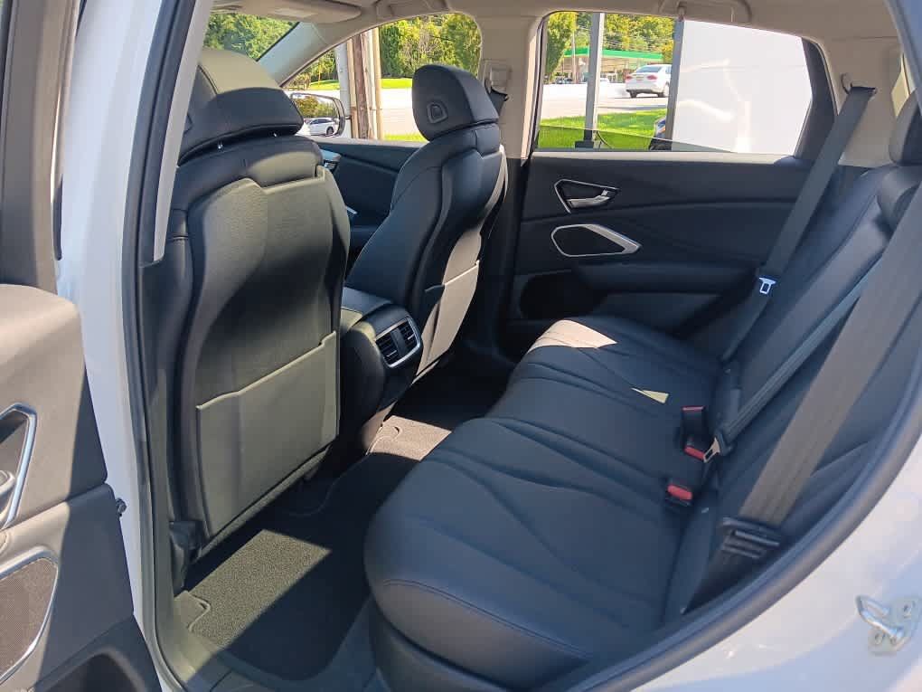 Used 2024 Acura RDX SH-AWD image 14