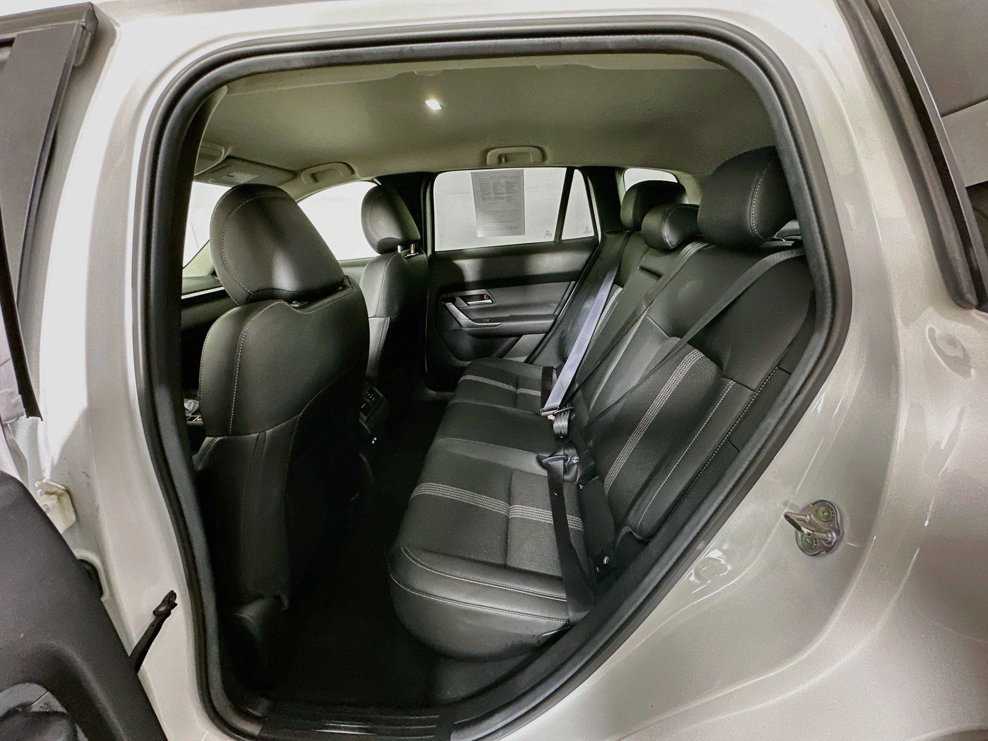Used 2025 MAZDA CX-50 AWD 2.5 S w/ Preferred Package image 26