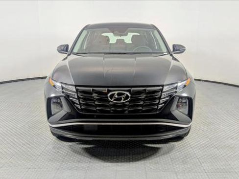 Used 2022 Hyundai Tucson SE image 9