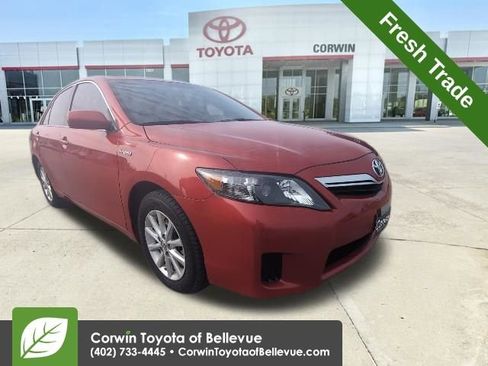 Used 2011 Toyota Camry Hybrid image 1