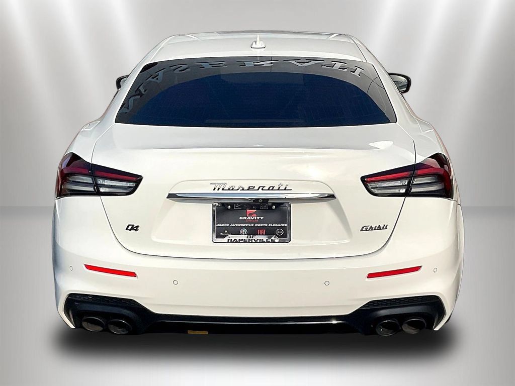 Used 2022 Maserati Ghibli Modena Q4 AWD/4WD image 5
