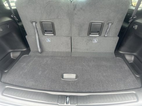 New 2025 Jeep Grand Cherokee L Laredo image 13