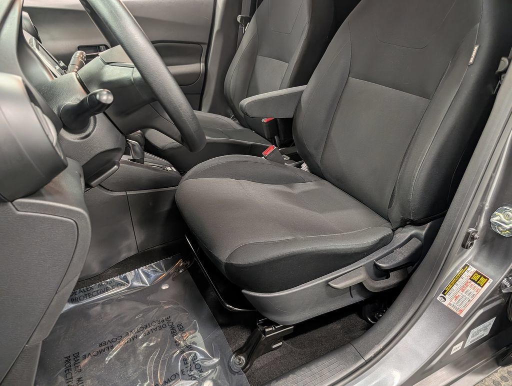 Used 2024 Nissan Kicks S FWD image 10