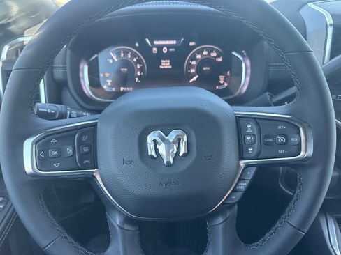 New 2026 RAM 2500 Laramie AWD/4WD image 13