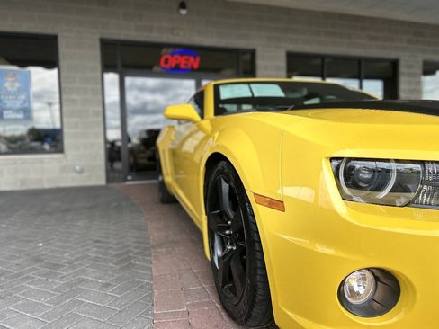 Used 2010 Chevrolet Camaro SS w/ RS Package RWD image 23