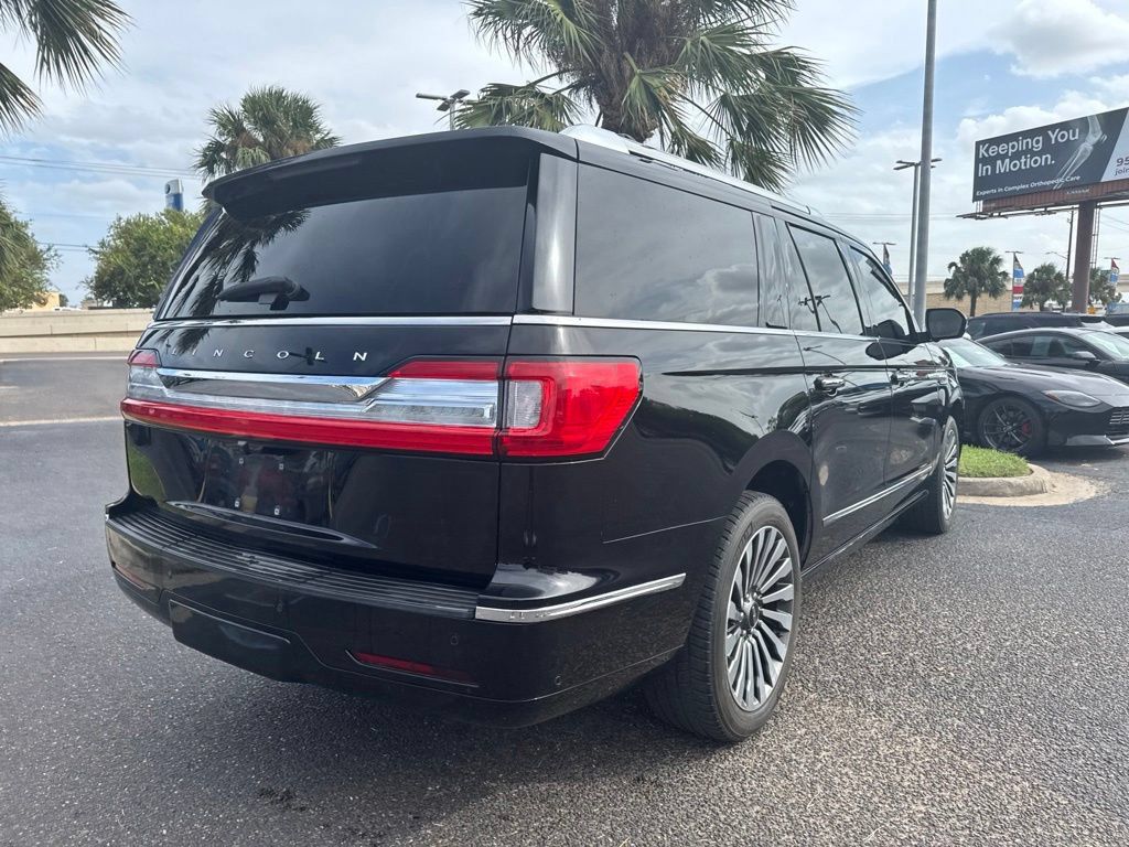 Used 2019 Lincoln Navigator L Reserve AWD/4WD image 5