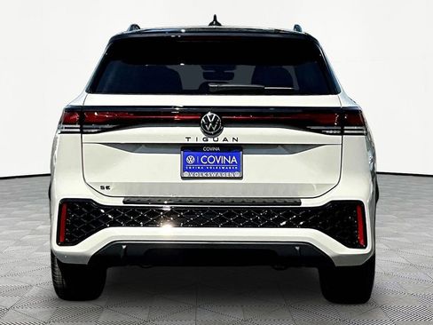 New 2026 Volkswagen Tiguan SE R-Line image 5