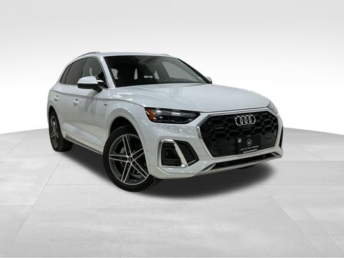Used 2022 Audi Q5 e Prestige image 1