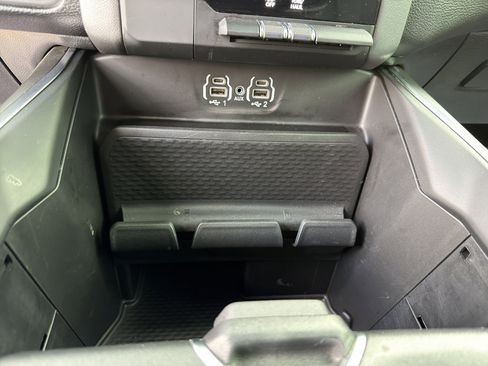 Used 2024 RAM 1500 Big Horn AWD/4WD image 23