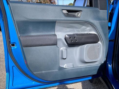 New 2025 Ford Maverick XL image 10