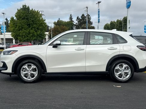 Used 2024 Honda HR-V LX image 2