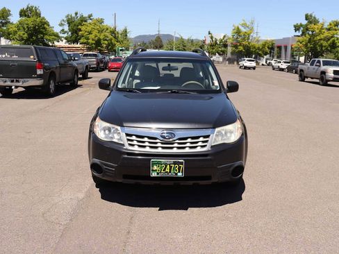 Used 2013 Subaru Forester 2.5X AWD/4WD image 2