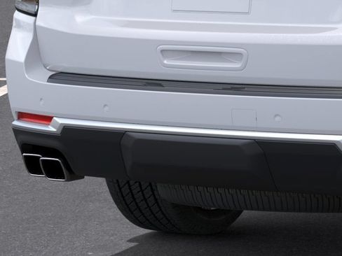New 2026 Chevrolet Suburban High Country AWD/4WD image 14