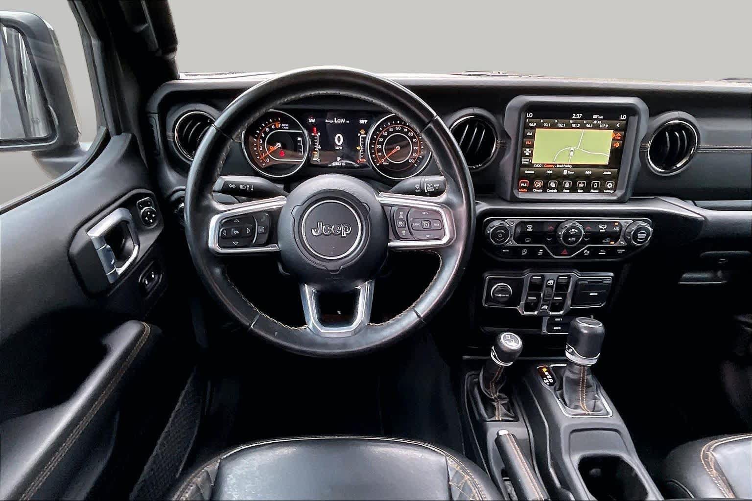 Used 2022 Jeep Gladiator Overland AWD/4WD image 6