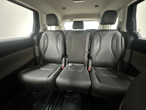 New 2026 Kia Carnival FWD image 25