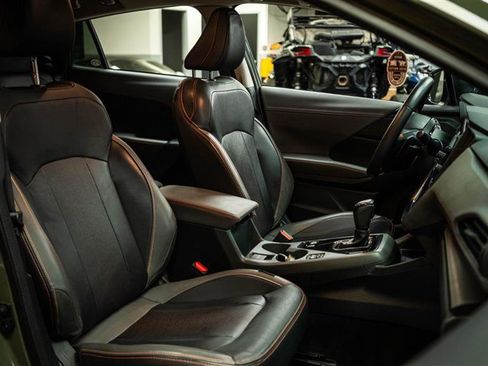 Used 2024 Subaru Crosstrek 2.5i Limited AWD/4WD image 14