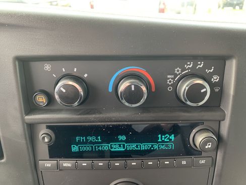 New 2025 GMC Savana 3500 w/ Power Convenience Package RWD image 30