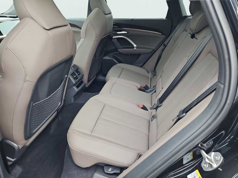 New 2025 Audi Q5 Premium Plus image 23