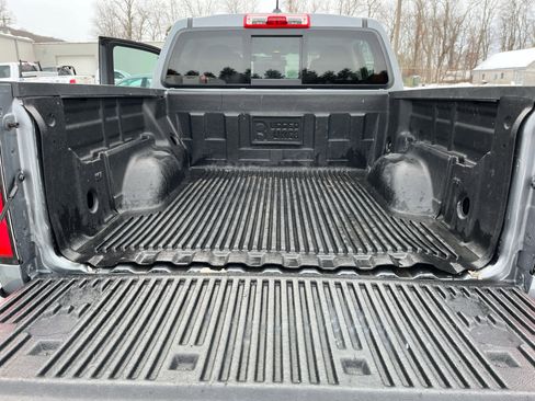 Used 2022 Chevrolet Colorado LT w/ LT Convenience Package image 27