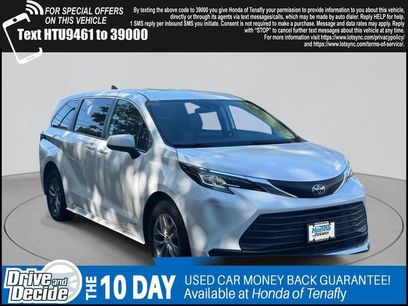 Used 2021 Toyota Sienna LE