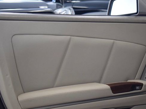 Used 2005 Cadillac XLR image 50