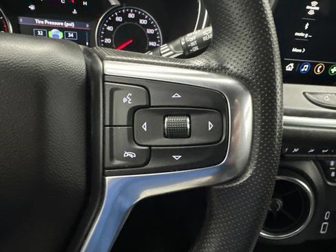 Used 2024 Chevrolet Blazer LT FWD image 12