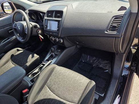 Used 2025 Mitsubishi Outlander Sport ES AWD/4WD image 16