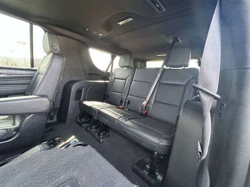 Used 2023 GMC Yukon XL Denali AWD/4WD image 27