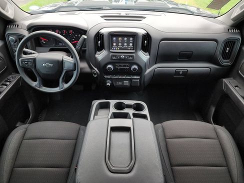 Used 2024 Chevrolet Silverado 1500 Custom Trail Boss w/ Turbomax Blackout Package AWD/4WD image 18