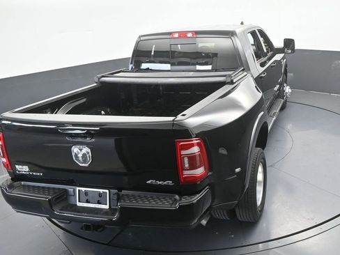 Used 2023 RAM 3500 Limited image 14