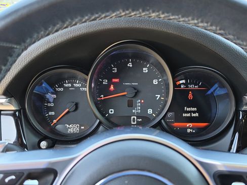 Used 2020 Porsche Macan AWD/4WD image 26